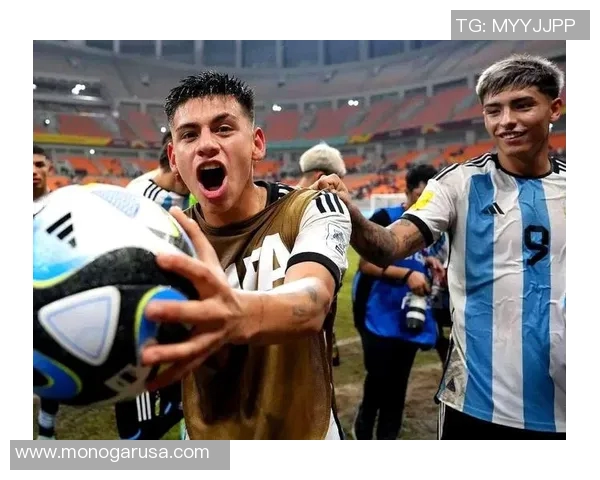 梅西正式宣布加盟曼城！欢迎有史以来最传世天才球员加盟蓝月亮！